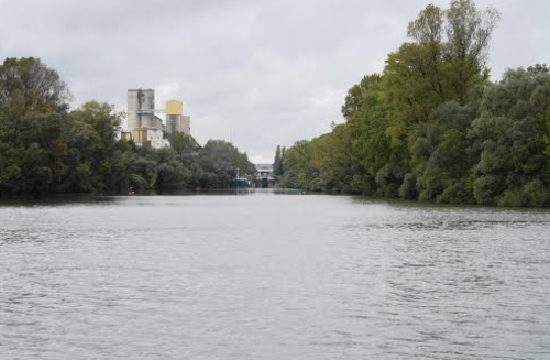 Entrée dans le Canal du Centre